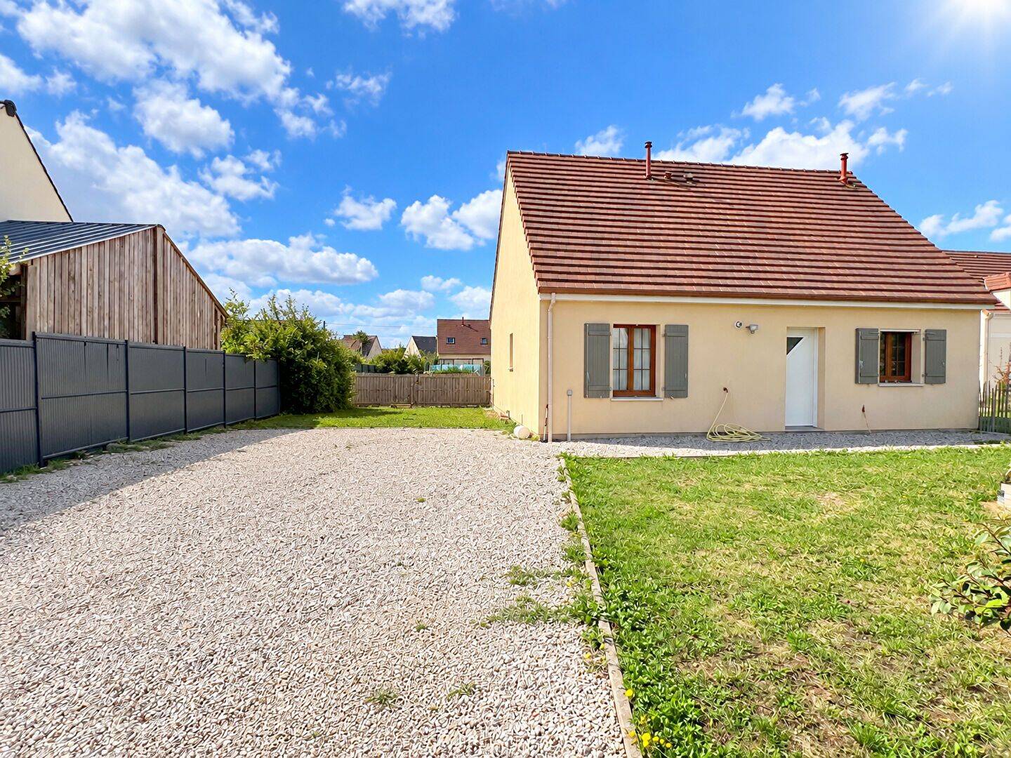 Maison 6 pièces 100 m² · à Fleury · 100 m² · 249 999 €