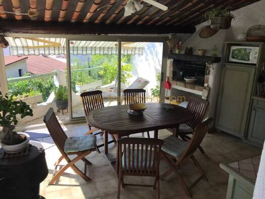 Villa en viager occupé Bouquet 81 500 € 3 pièces 2 chambres 71 m² 492 m² de terrain Nord-Hameaux Contes 06390