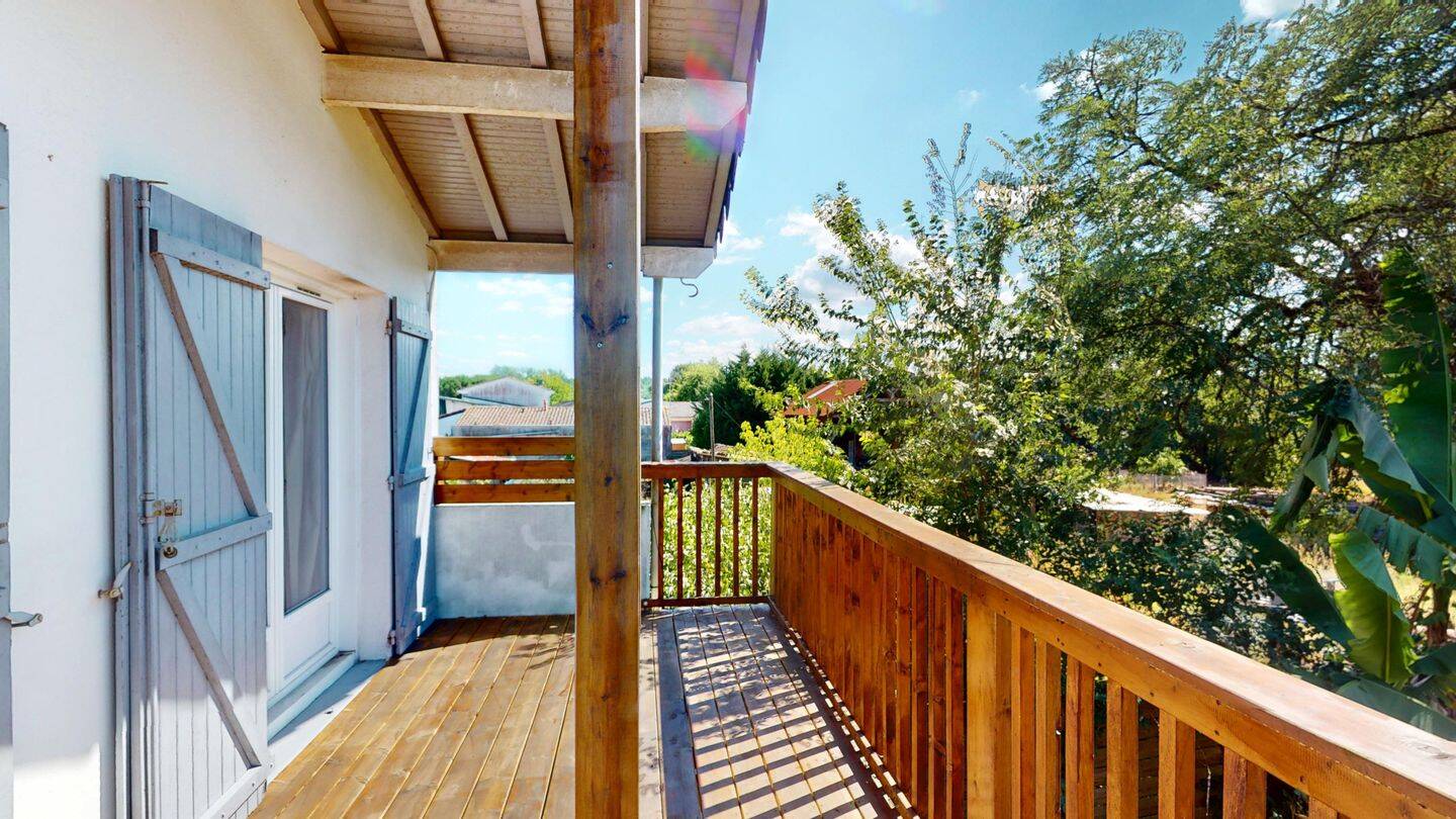 Maison 5 pièces 109 m² · à Saucats · 108,7 m² · 284 900 €