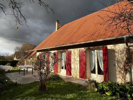 Maison à vendre 219 000 € 5 pièces 4 chambres 134,2 m² 2 589 m² de terrain Saint-Jean-Pierre-Fixte 28400