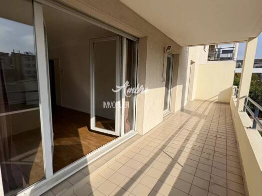 Appartement à vendre 295 000 € 2 pièces 1 chambre 55,7 m² Étage 2/7 La Villette Lyon 3ème arrondissement 69003