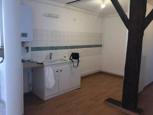 Appartement à louer 735 € 5 pièces 4 chambres 100 m² 1er étage Metz 57000