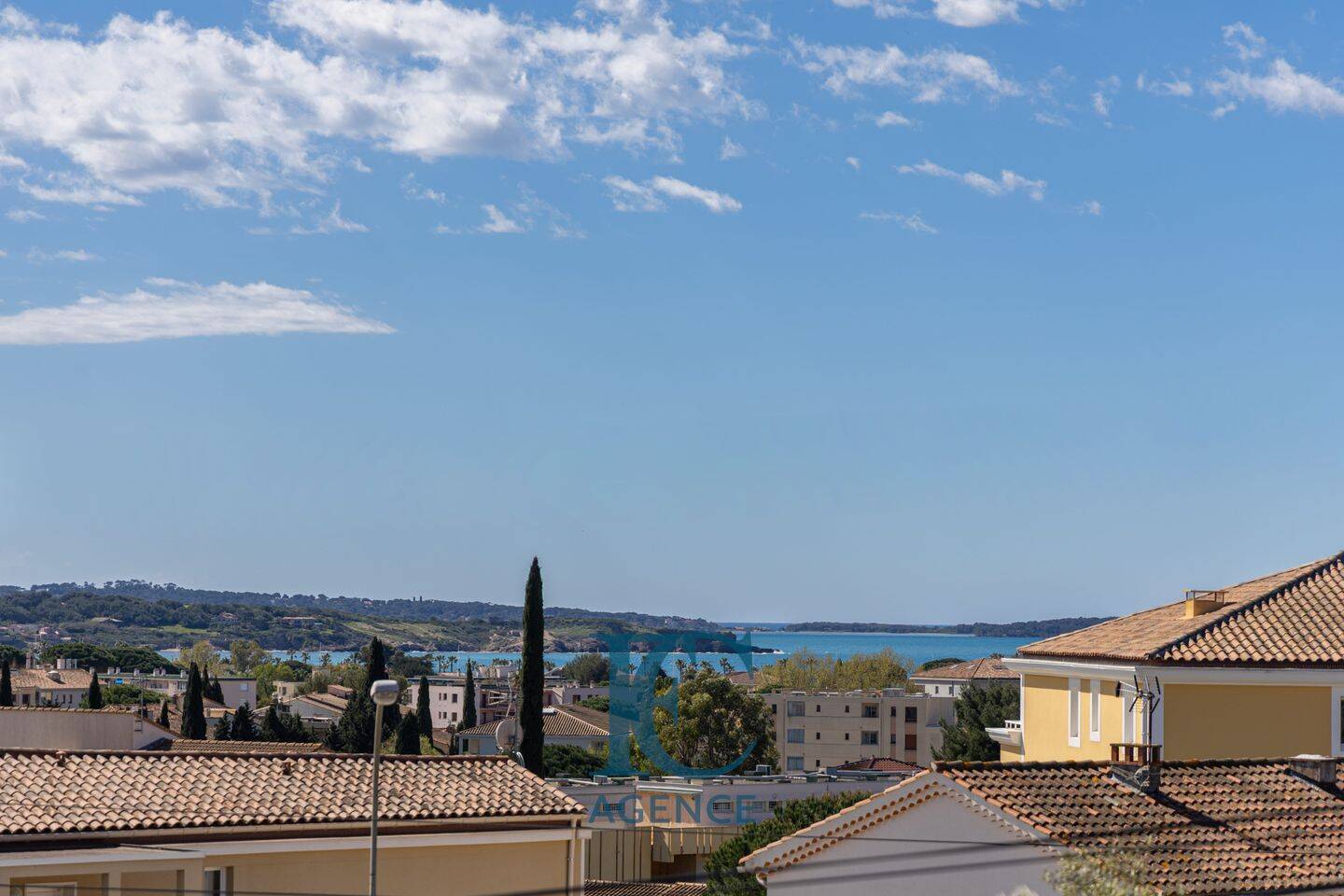 Maison 5 pièces 165 m² · à Sanary-sur-Mer · 165 m² · 780 000 €