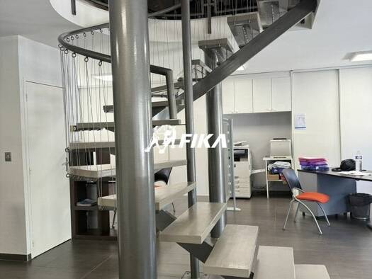 Espace bureau à vendre 750 000 € 225 m² de bureaux divisible jusqu'à 225 m² Toulouse 31500