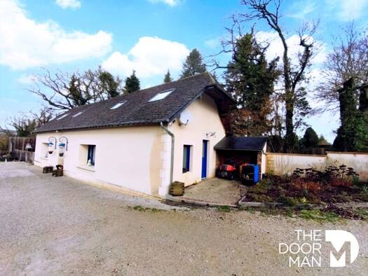 Maison à vendre 393 750 € 7 pièces 3 chambres 120 m² 3 850 m² de terrain Saint-Gervais-du-Perron 61500