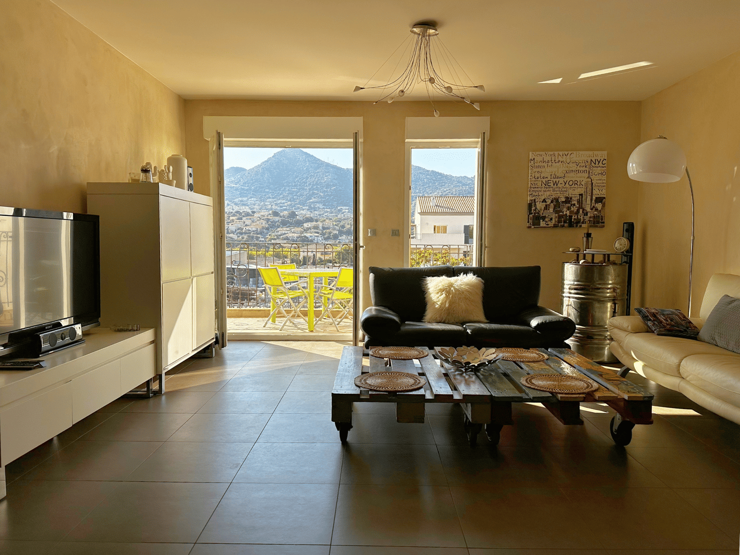Appartement 3 pièces 86 m² · à L'Île-Rousse · 85,7 m² · 410 000 €
