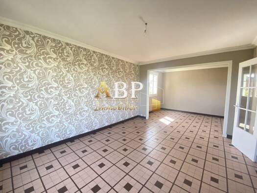 Maison à vendre 135 255 € 4 pièces 3 chambres 83,9 m² 495 m² de terrain Châteaudun 28200