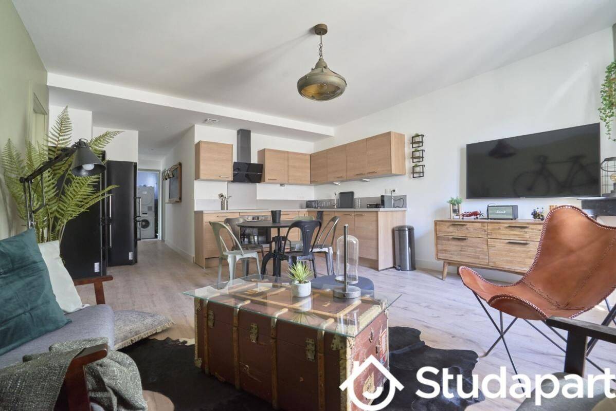 1 pièce 12 m² · à Nancy · 12 m² · 460 €