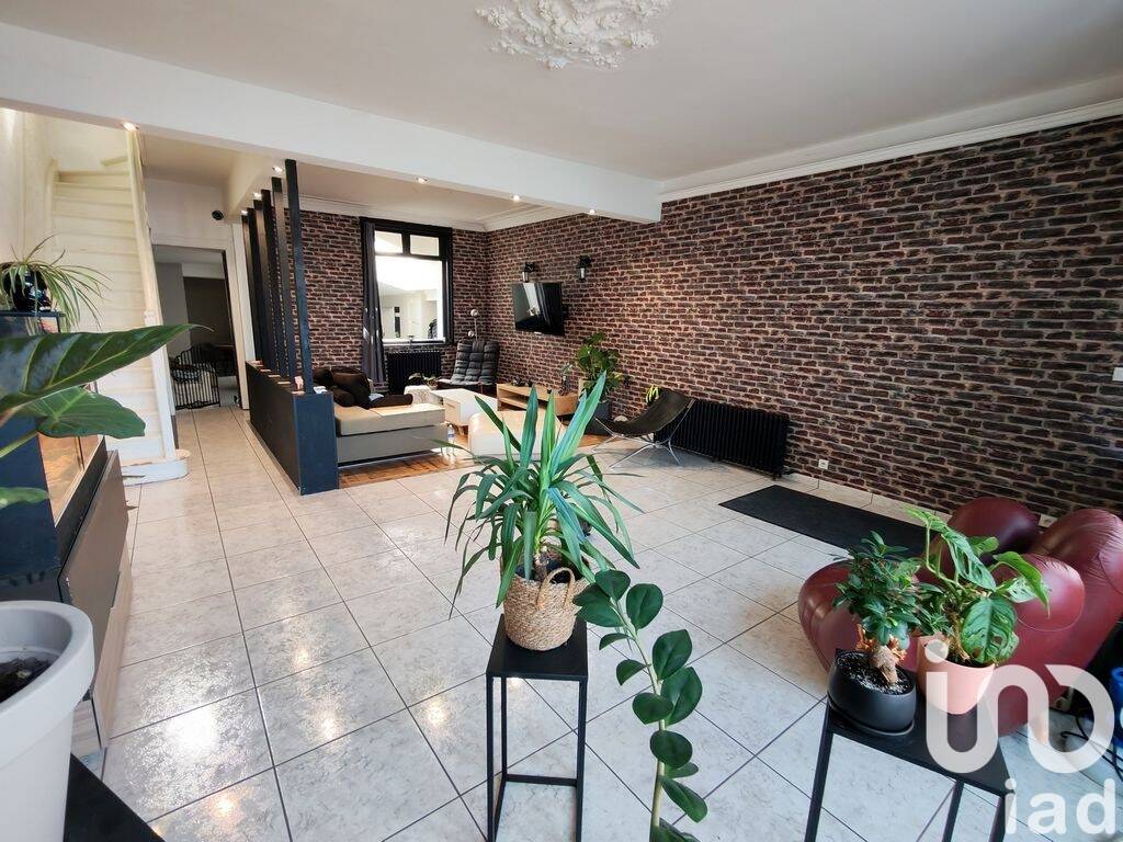 Maison 8 pièces 235 m² · à Houdain · 235 m² · 220 000 €