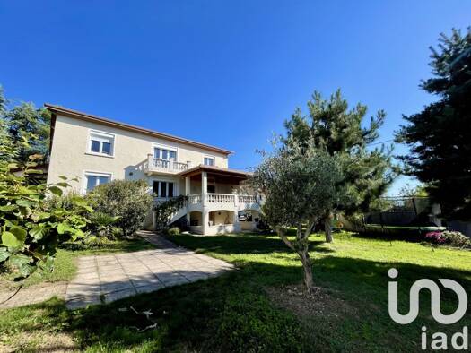 Maison à vendre 285 000 € 8 pièces 6 chambres 205 m² 1 320 m² de terrain Bauregard Annonay 07100