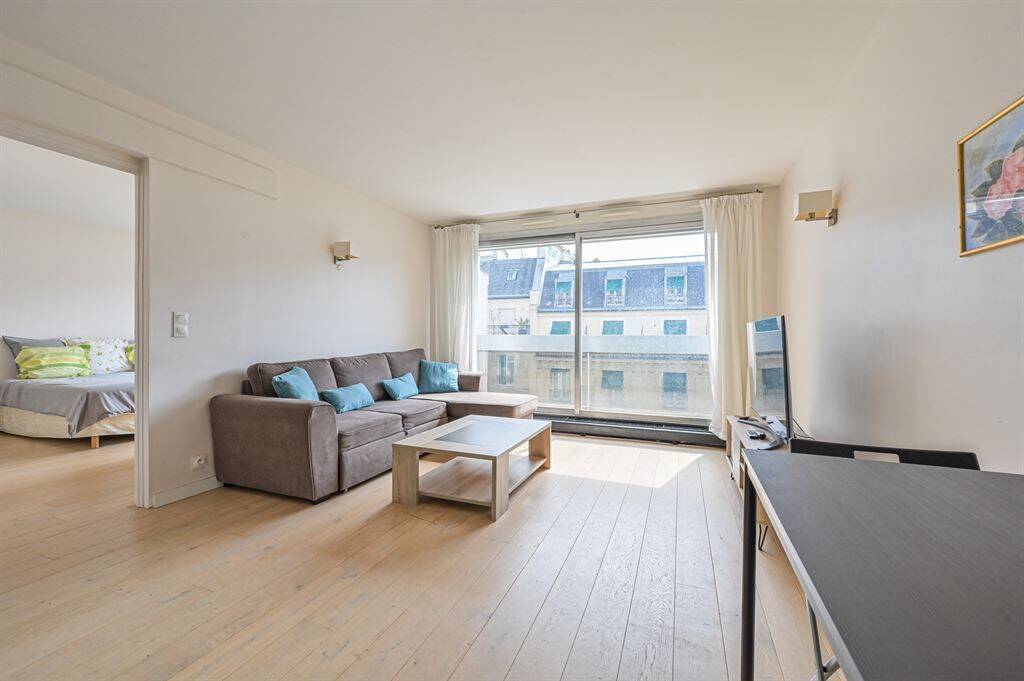 Appartement 2 pièces 66 m² · à Paris 16ème Arrondissement · 66 m² · 799 000 €
