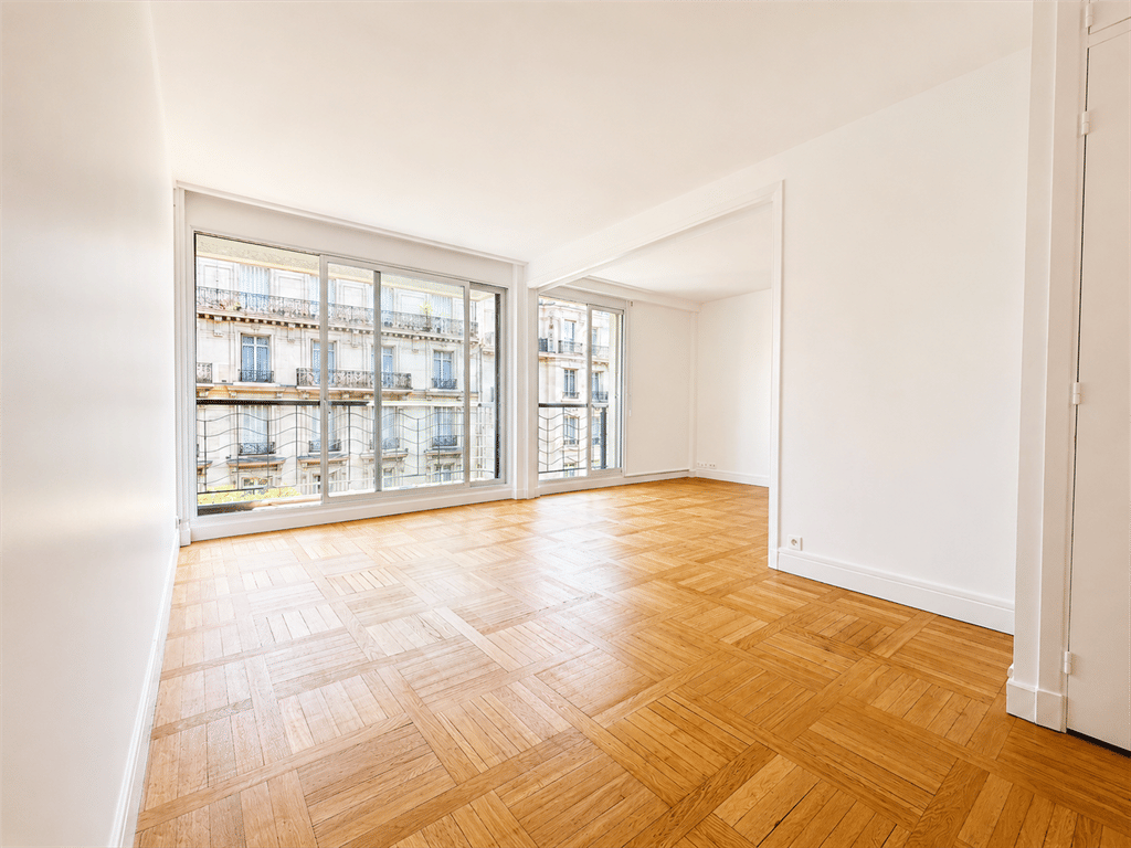 Appartement 1 pièce 44 m² · à Paris 16ème Arrondissement · 44,4 m² · 1 889 €/mois