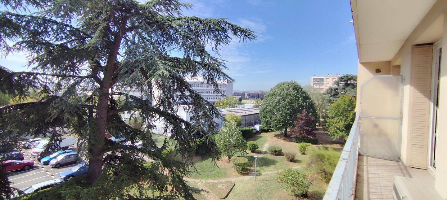 Appartement 4 pièces 71 m² · à Vénissieux · 71 m² · 170 000 €