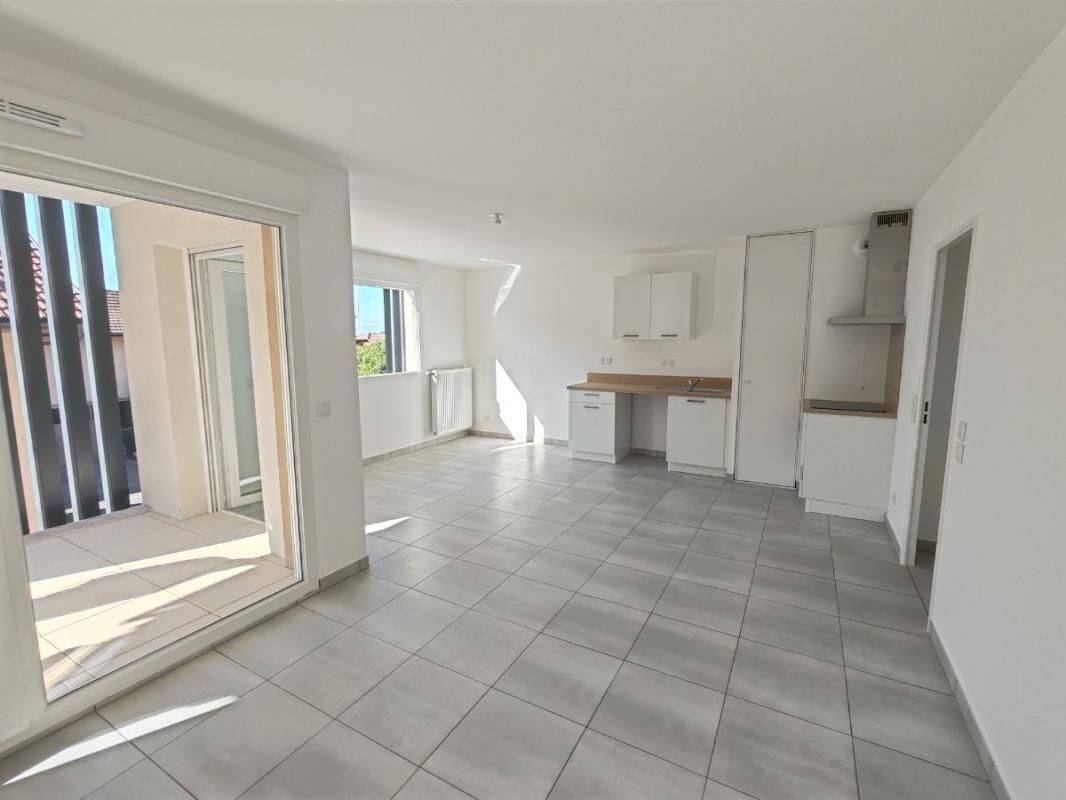 Appartement 3 pièces 66 m² · à Saint-Pierre-en-Faucigny · 66 m² · 902 €/mois