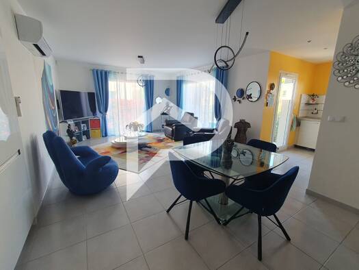 Maison de plain-pied à vendre - Première occupation 450 000 € 4 pièces 3 chambres 95 m² 299 m² de terrain Coopérative Agde 34300