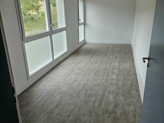 Espace bureau à louer 640 € 17 m² de bureaux divisible jusqu'à 17 m² Saint-Jean-de-Luz 64500