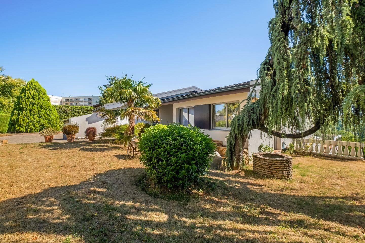 Maison 8 pièces 184 m² · à Caluire-Et-Cuire · 183,5 m² · 766 000 €