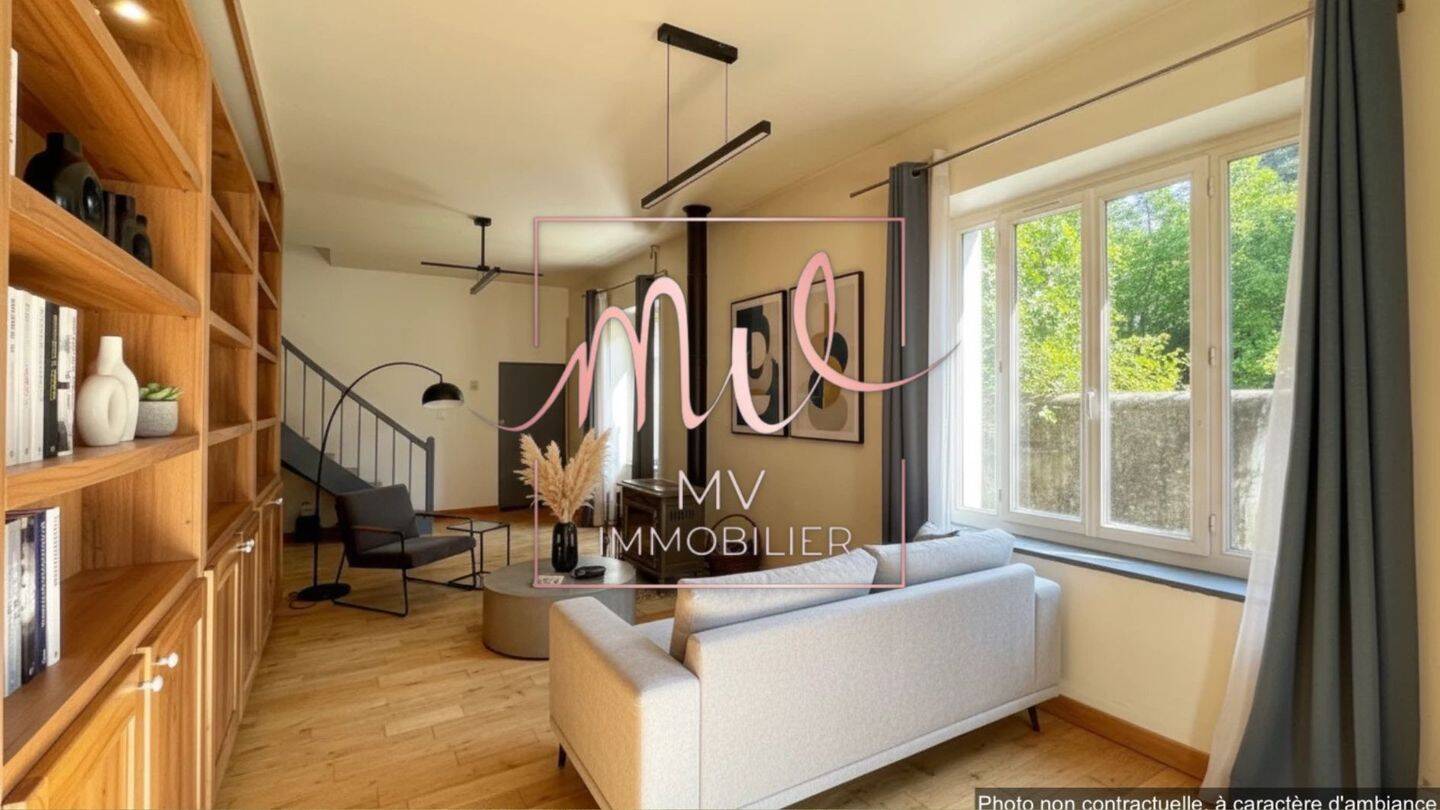 Maison 7 pièces 160 m² · à Viriville · 160 m² · 215 000 €