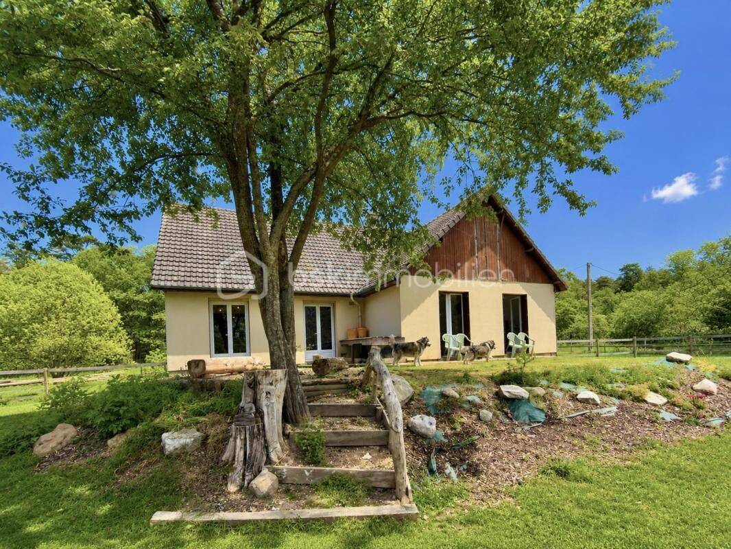 Maison 8 pièces 130 m² · à Vatteville-la-Rue · 130 m² · 245 000 €
