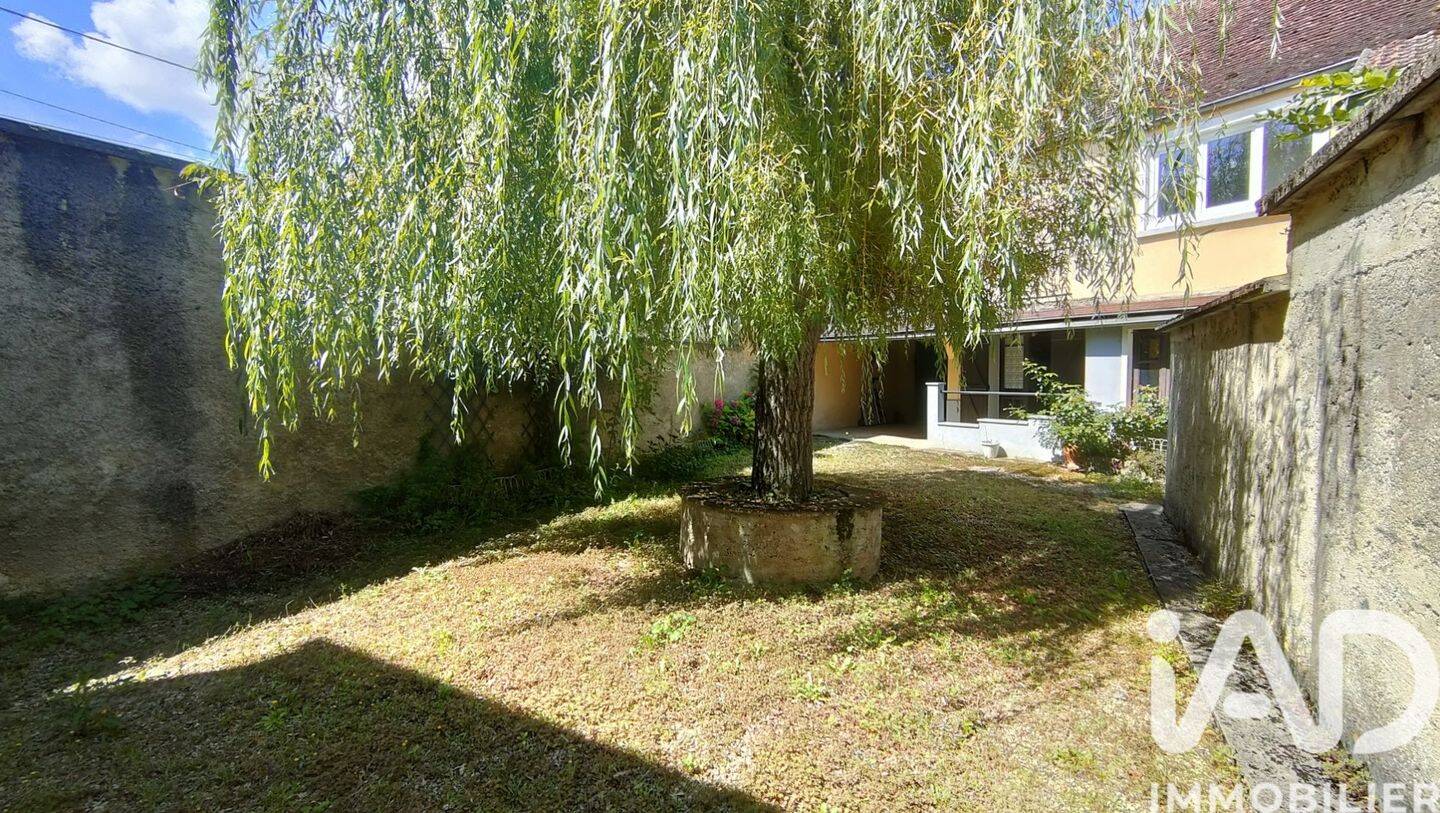Maison 4 pièces 93 m² · à Carisey · 93 m² · 99 000 €