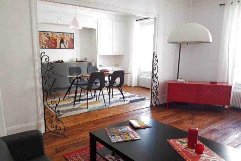 Appartement 3 pièces 50 m² · à Paris 5ème Arrondissement · 50,4 m² · 1 867 €