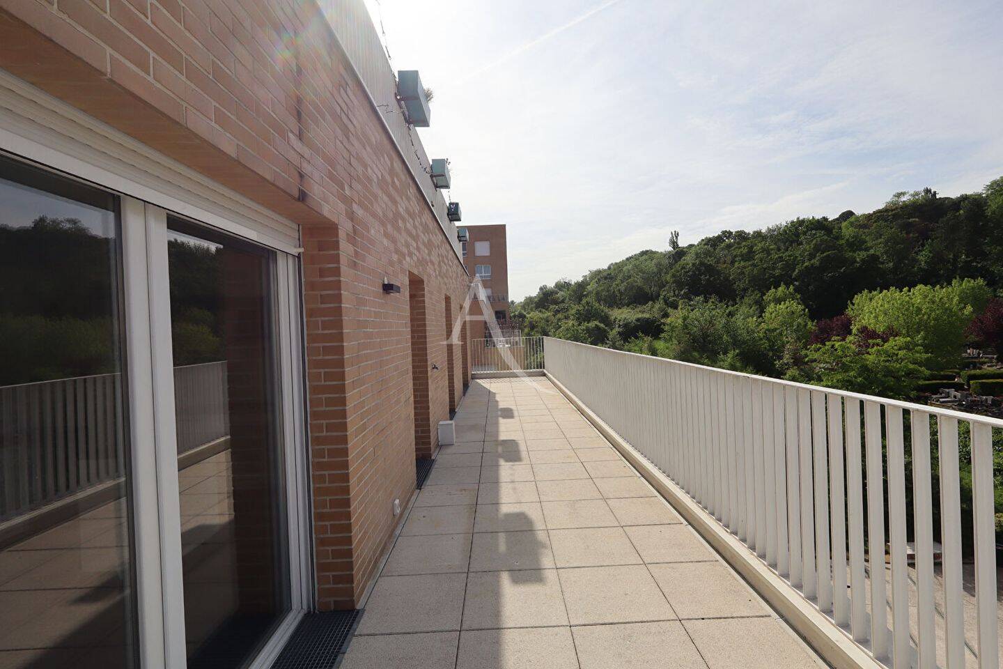 Appartement 5 pièces 101 m² · à Romainville · 100,7 m² · 520 000 €