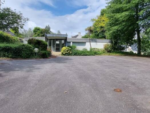 Local commercial à vendre 571 240 € 300 m² de surface de vente Auray 56400