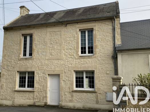 Maison de ville à vendre 227 000 € 4 pièces 3 chambres 86,4 m² 236 m² de terrain Sommervieu 14400