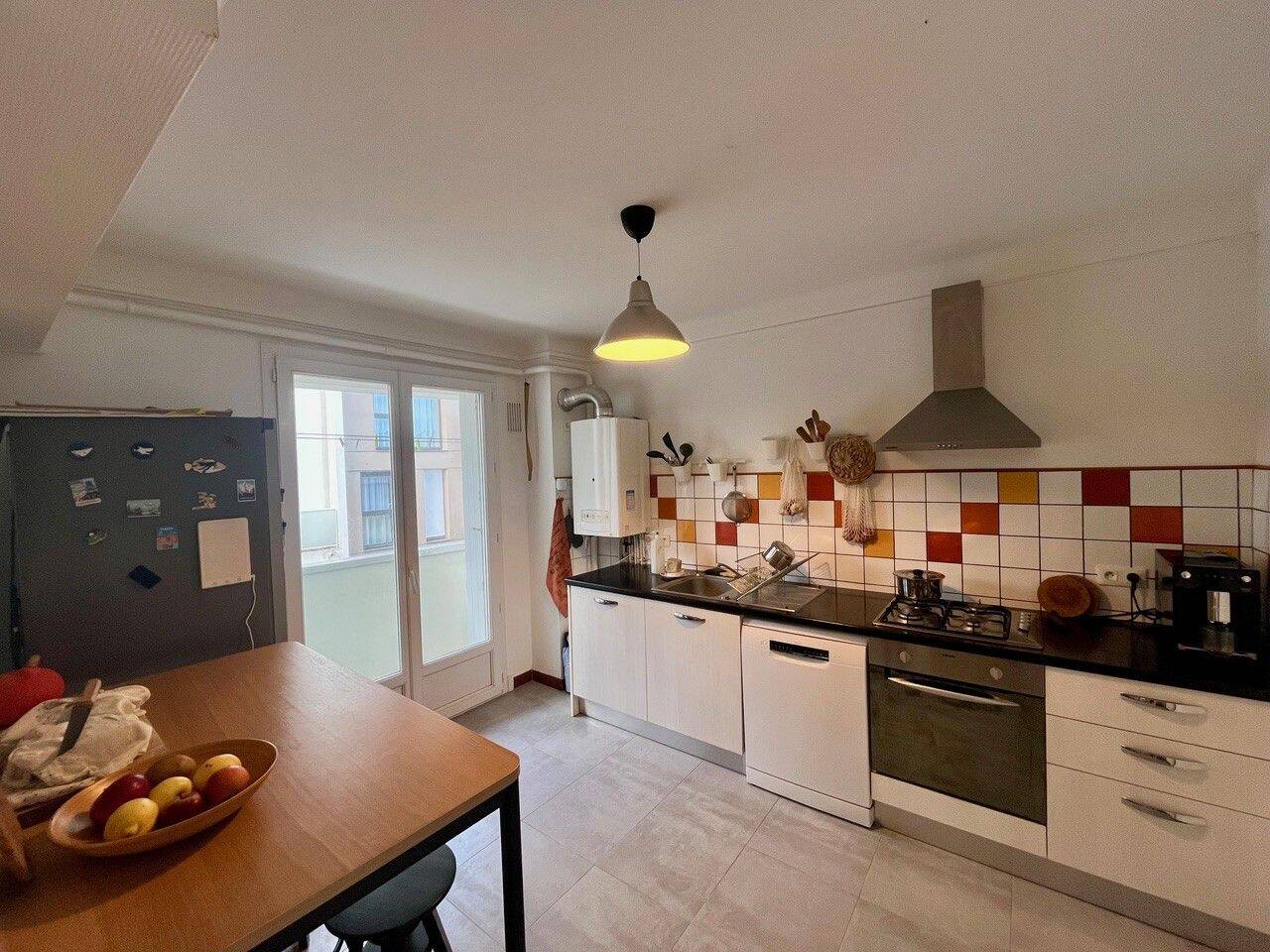 Appartement 4 pièces 78 m² · à Lorient · 77,5 m² · 890 €
