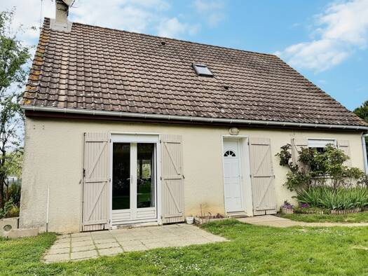 Maison à vendre 262 000 € 6 pièces 4 chambres 118 m² 972 m² de terrain Épernon 28230