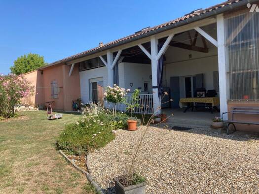 Maison à vendre 324 000 € 14 pièces 8 chambres 345 m² 4 506 m² de terrain Razimet 47160