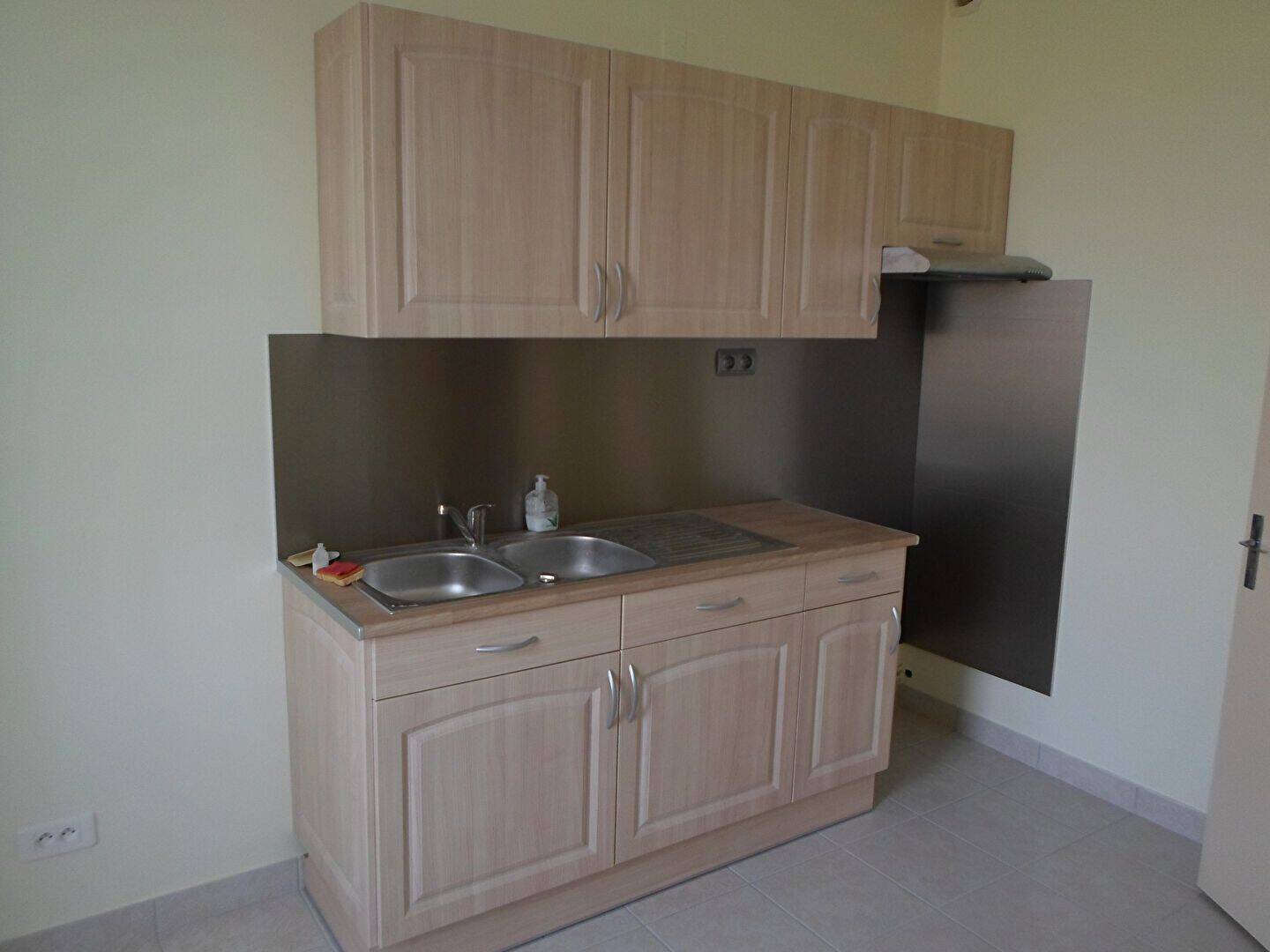 Appartement 2 pièces 49 m² · à Cheny · 49 m² · 470 €/mois