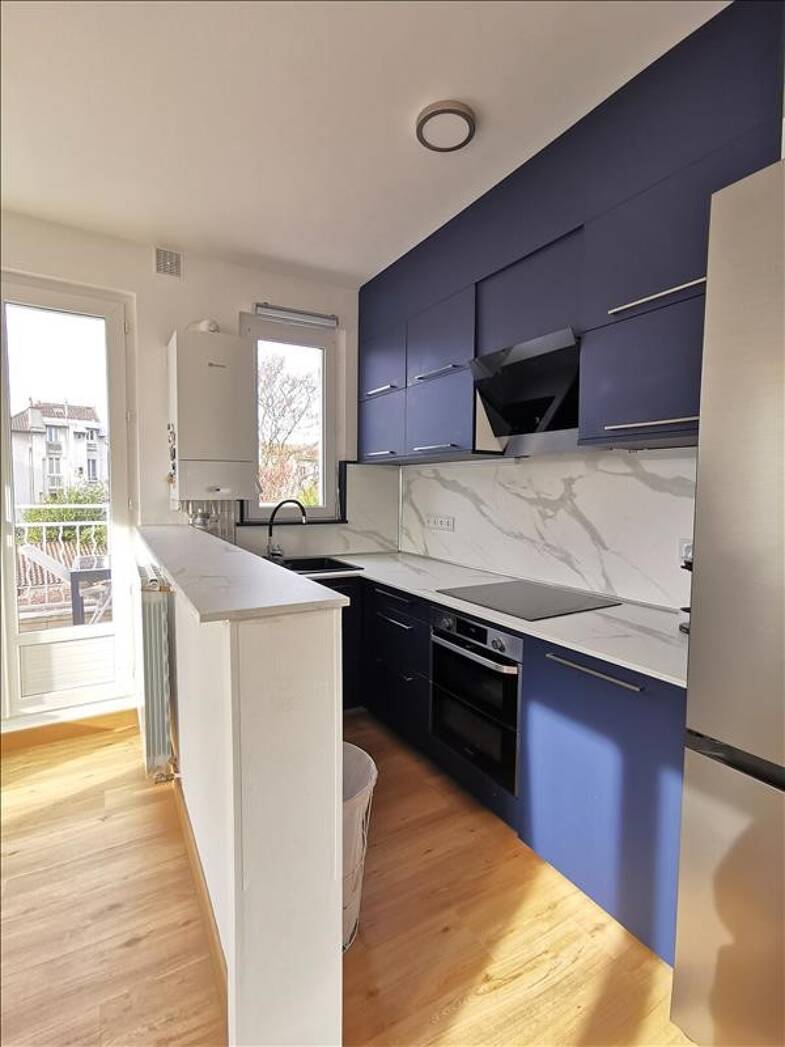 Appartement à louer 1 410 € 2 pièces 1 chambre 43 m² 1er étage Le Vieux-Saint-Maur Saint-Maur-des-Fossés 94100