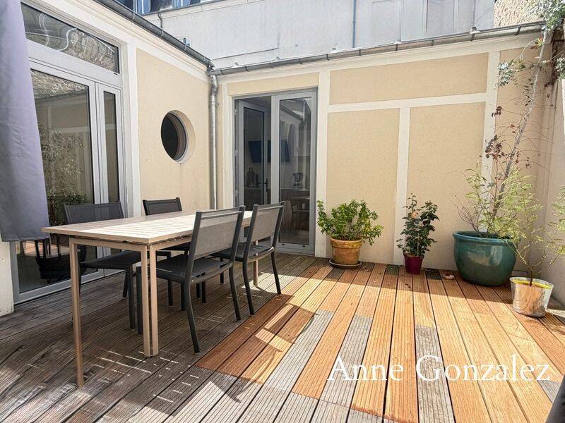 Maison 9 pièces 237 m² · à Orléans · 237 m² · 895 000 €