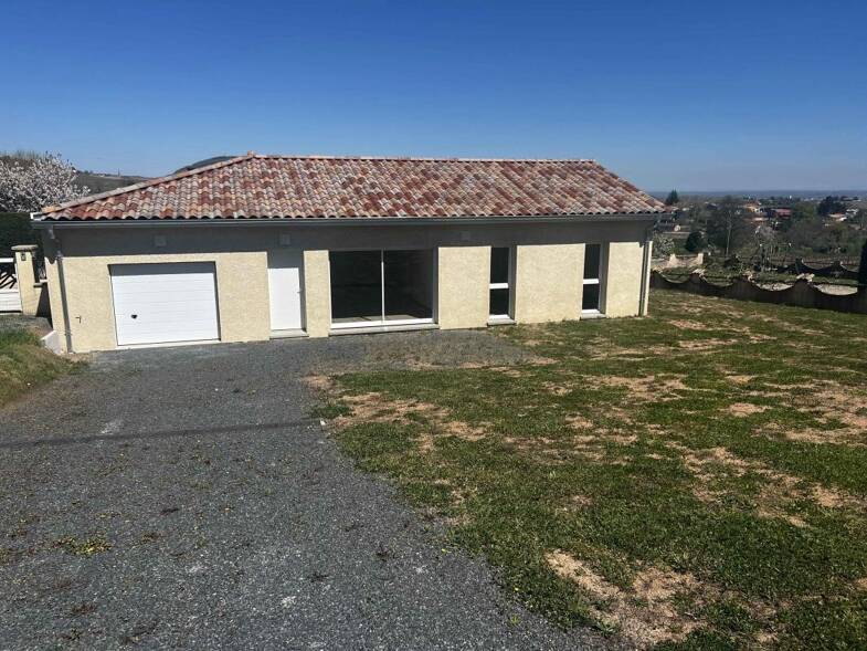 Maison de plain-pied à louer 1 200 € 4 pièces 3 chambres 90 m² disponible à partir du 13/05/2025 Saint-Étienne-la-Varenne 69460