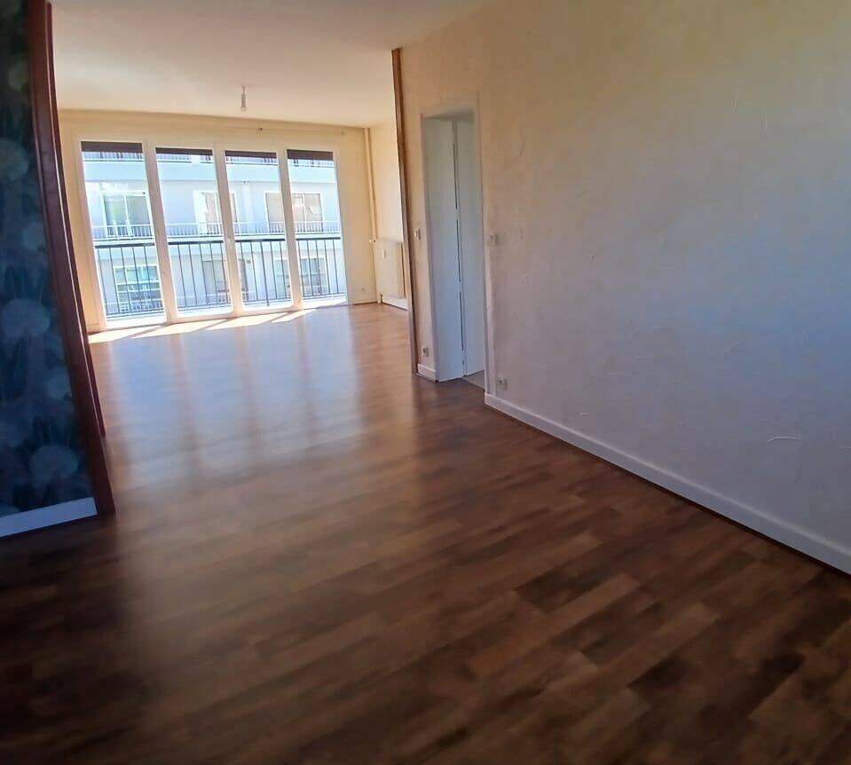 Appartement 3 pièces 69 m² · à Aurillac · 69 m² · 92 000 €