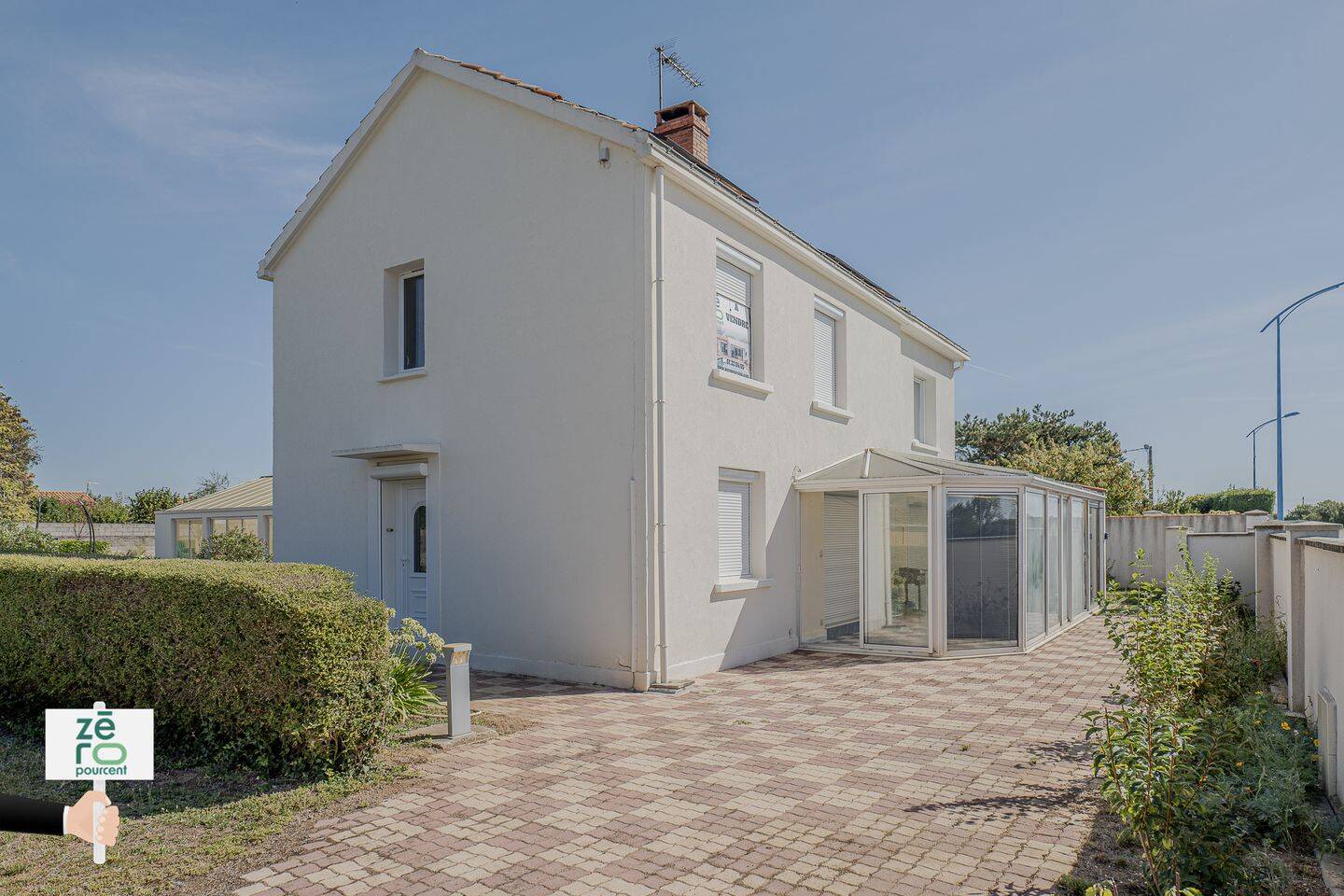 Maison 7 pièces 187 m² · à Les Magnils-Reigniers · 187 m² · 304 900 €