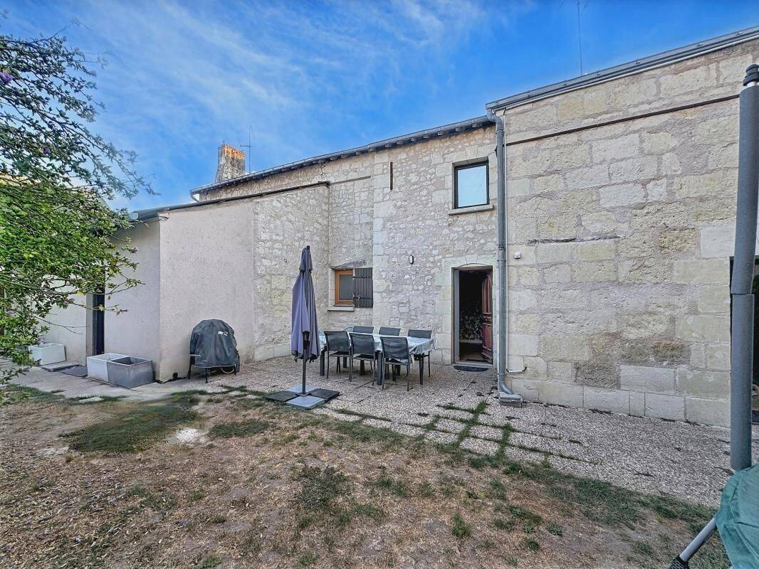 Maison 7 pièces 217 m² · à Neuillé · 217 m² · 320 000 €