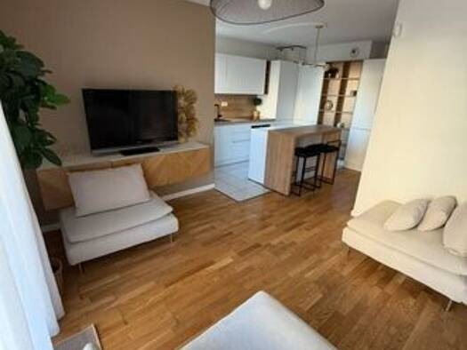 Appartement à louer 1 050 € 2 pièces 1 chambre 43 m² Centre Nord Ormesson-sur-Marne 94490