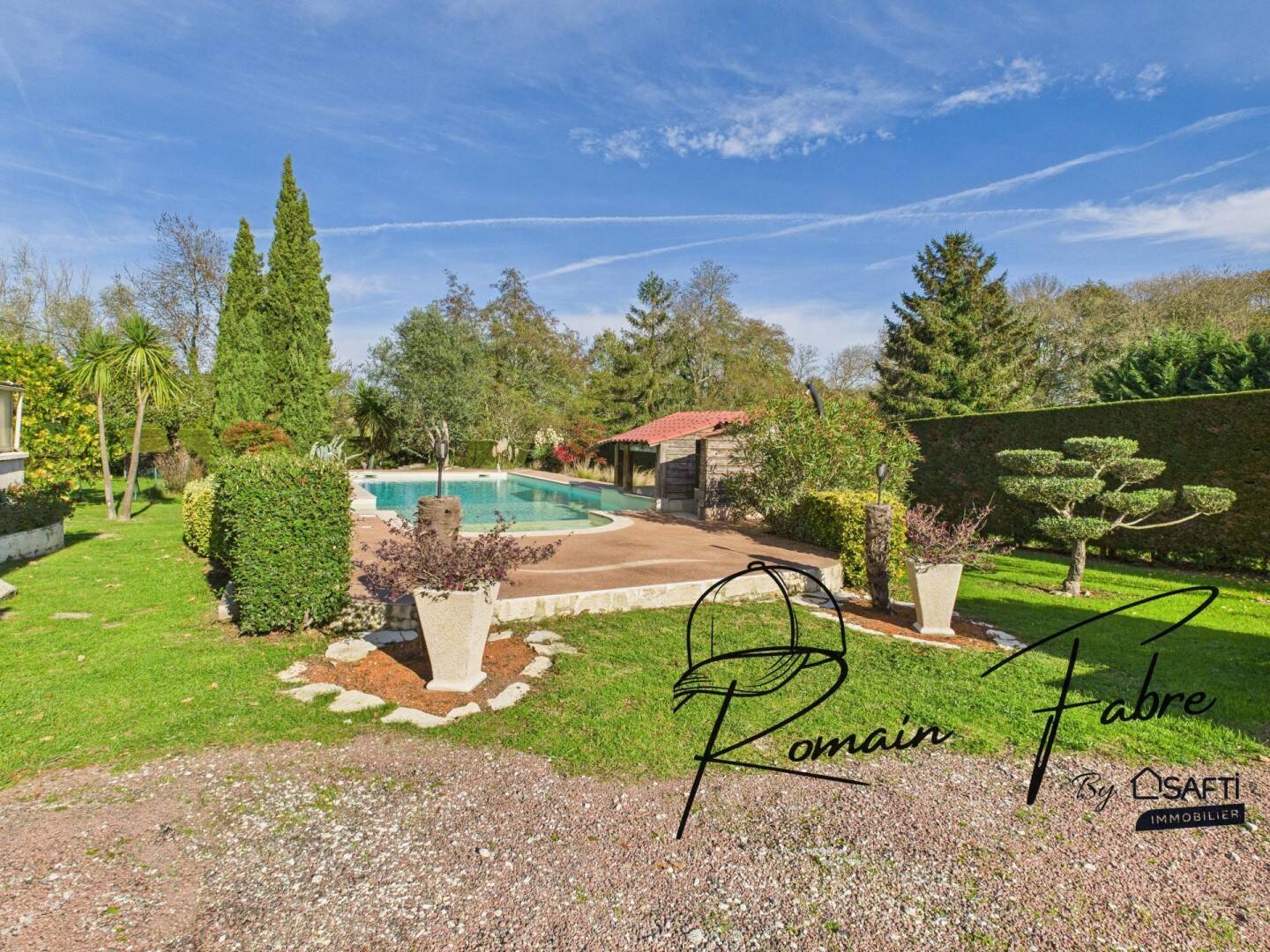 Maison 7 pièces 153 m² · à Tauriac · 153 m² · 335 000 €