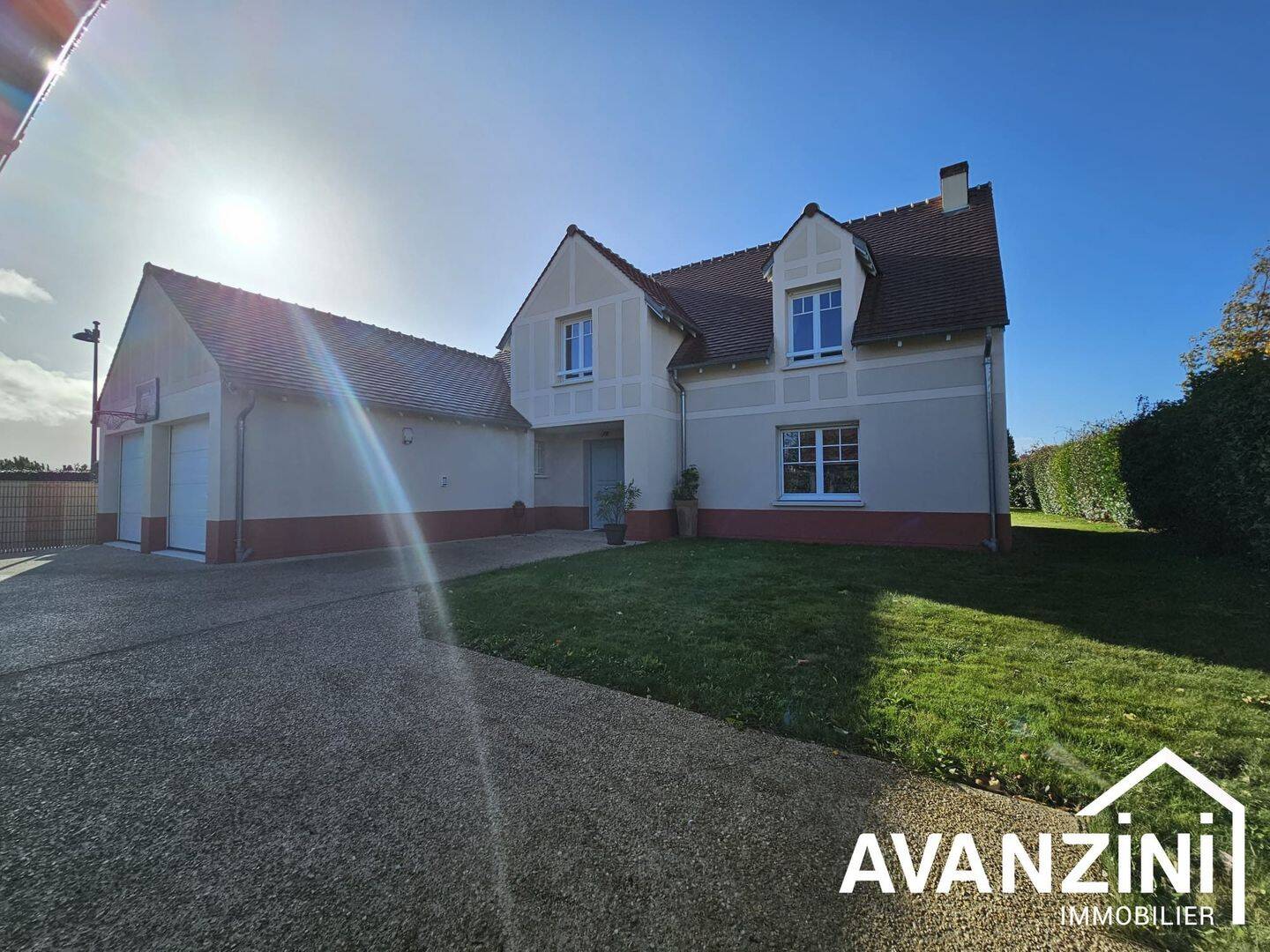 Maison 6 pièces 156 m² · à Bailly-Romainvilliers · 155,9 m² · 2 952 €/mois