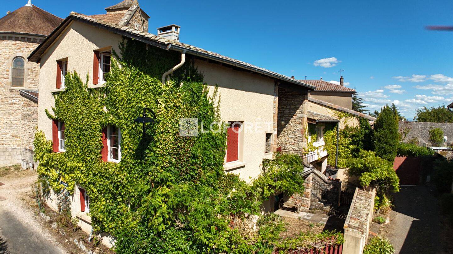 Maison 8 pièces 178 m² · à Davayé · 178 m² · 299 000 €
