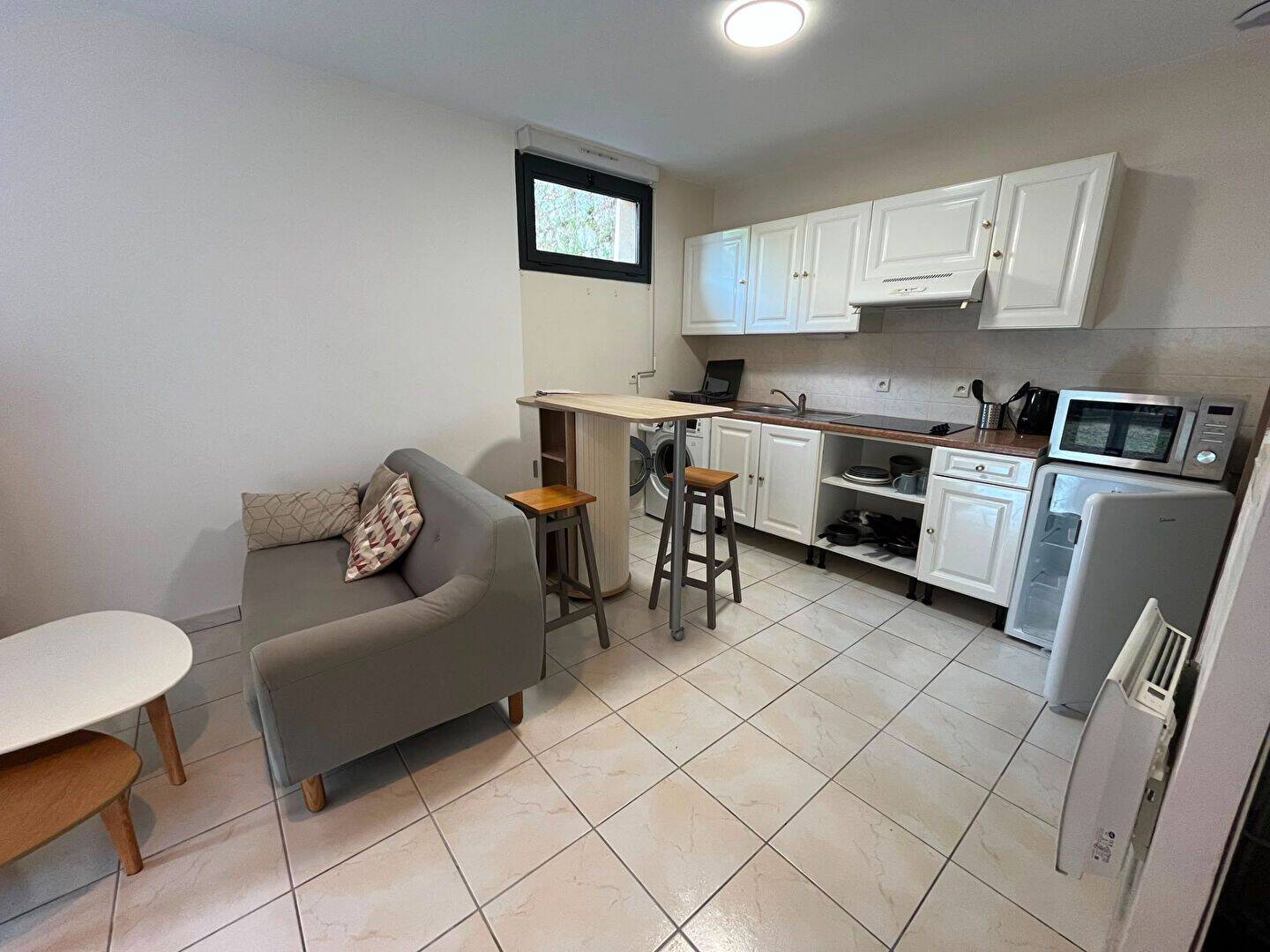 Appartement 1 pièce 28 m² · à Poitiers · 28,1 m² · 490 €