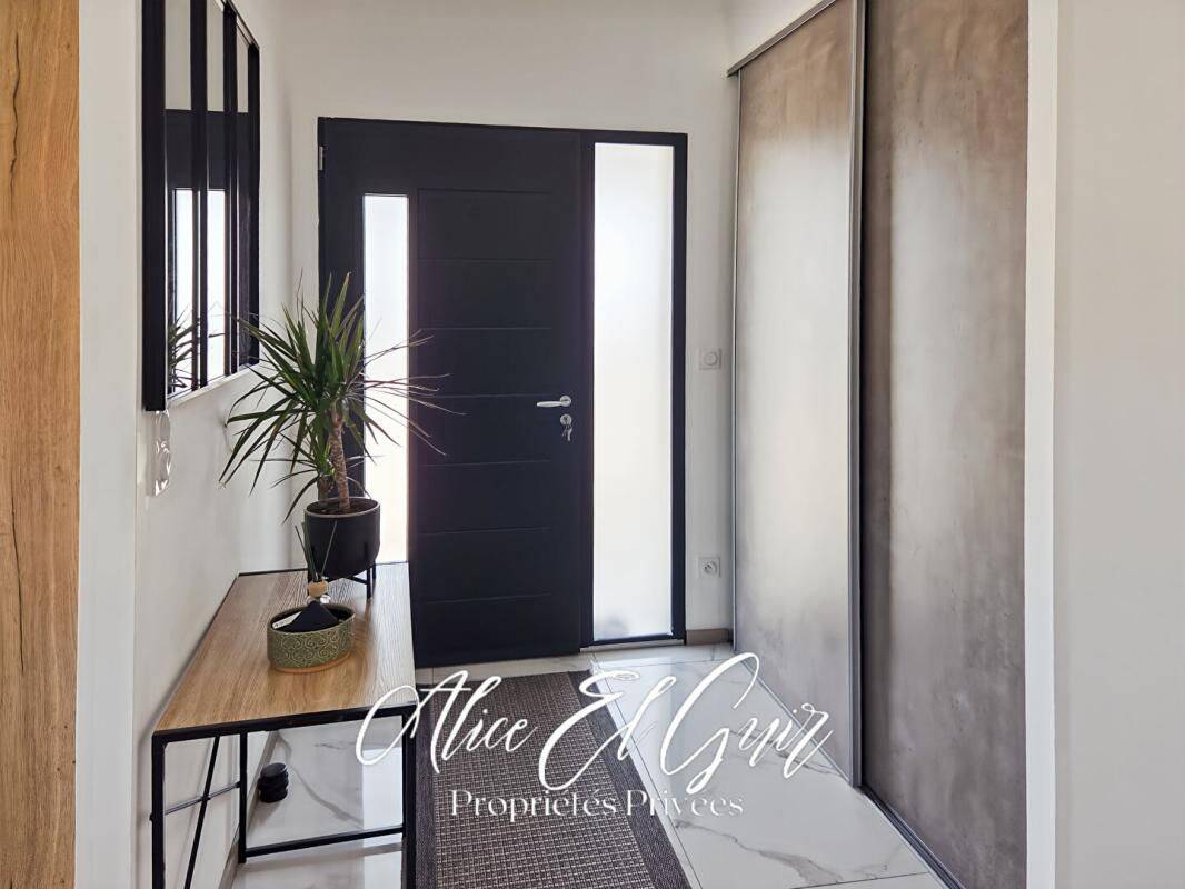 Maison 4 pièces 113 m² · à Villeneuve-Minervois · 113 m² · 240 000 €