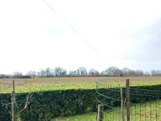 Terrain constructible viabilisé à vendre 104 500 € 1 011 m² de terrain Montardon 64121