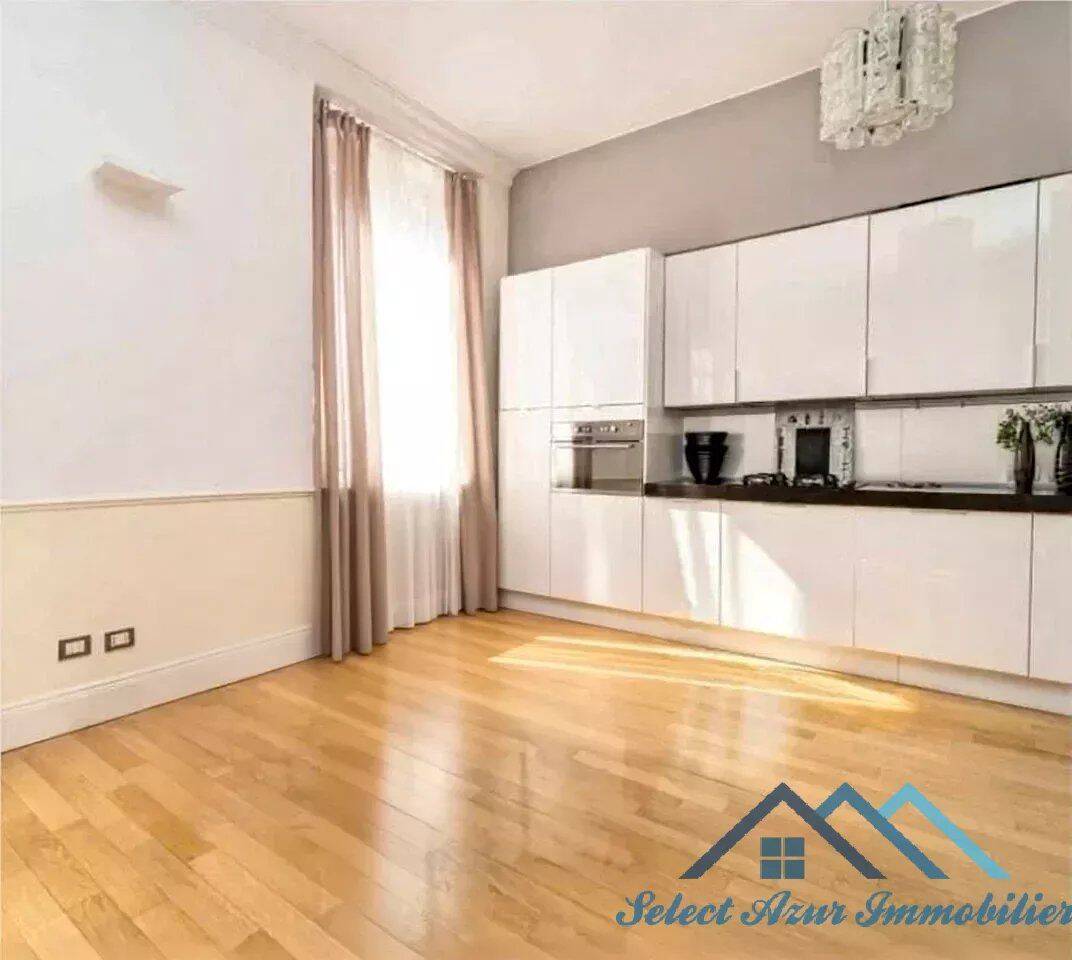 Appartement 2 pièces 49 m² · à Nice · 49 m² · 240 000 €