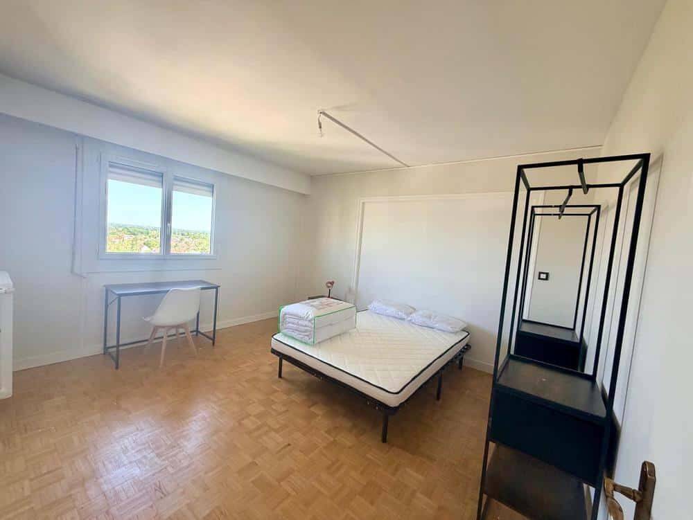 1 pièce 15 m² · à Orléans · 15 m² · 454 €