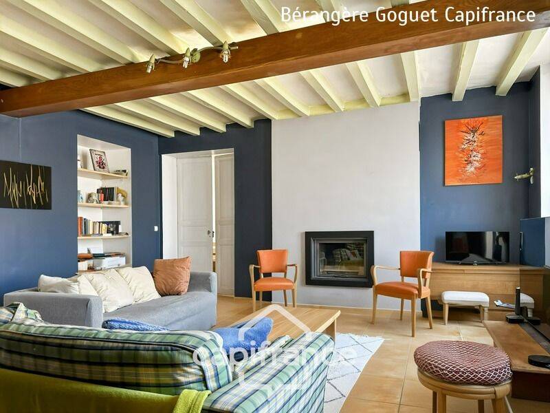 Maison 8 pièces 250 m² · à Yvré-l'Évêque · 250 m² · 552 000 €