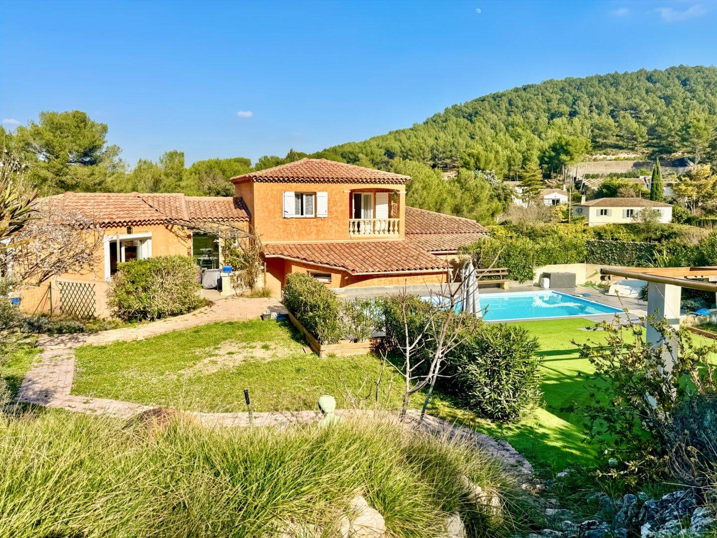 Maison 6 pièces 179 m² · à Ventabren · 179 m² · 750 000 €