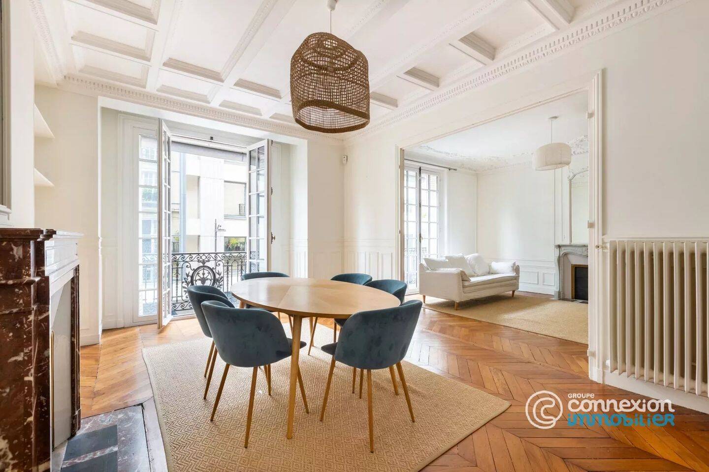 Appartement 4 pièces 128 m² · à Paris 9ème Arrondissement · 128,1 m² · 3 950 €/mois